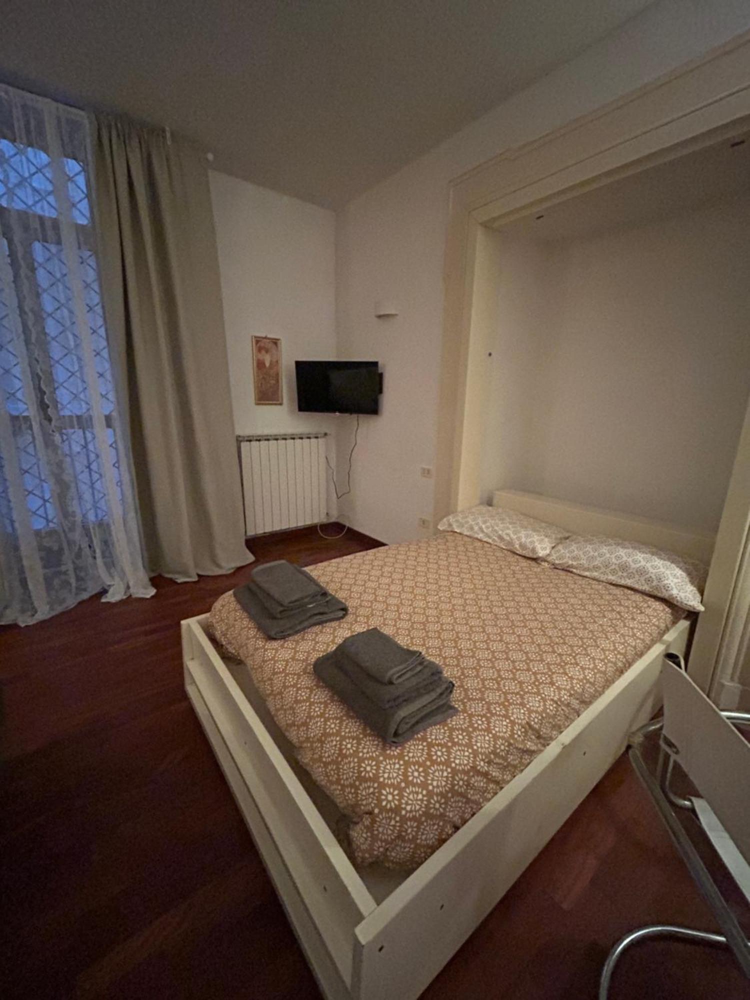 Anni Apartment Chiaia Nápoles Exterior foto
